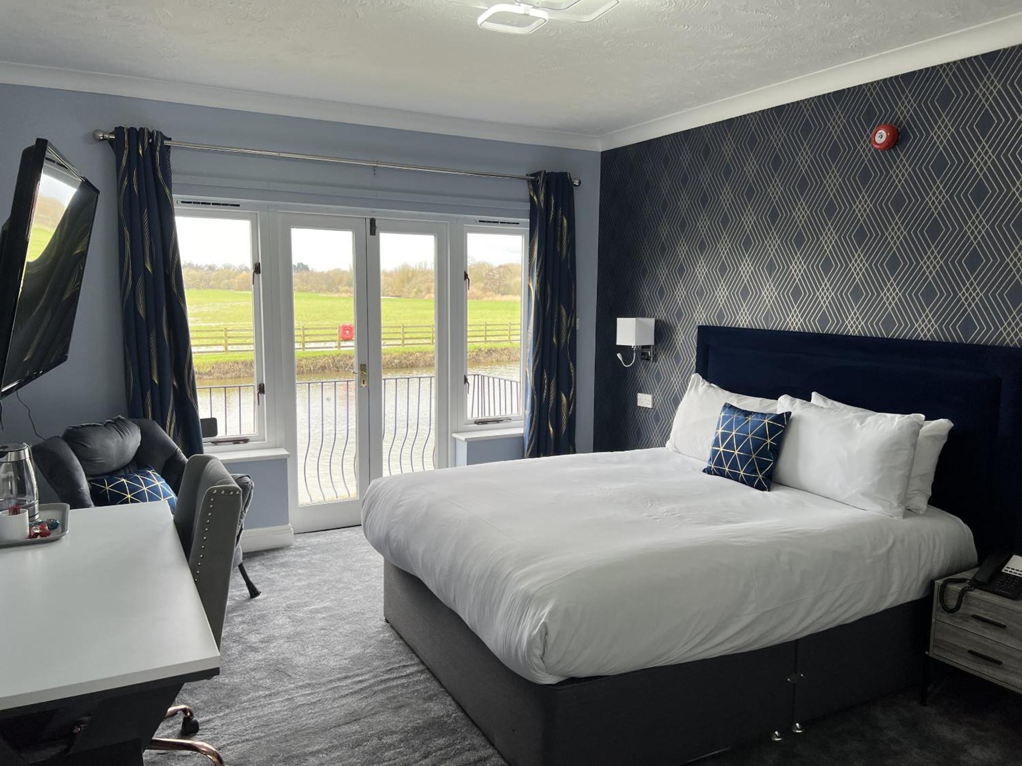 Dolphin Hotel Cambridge St Ives Kültér fotó